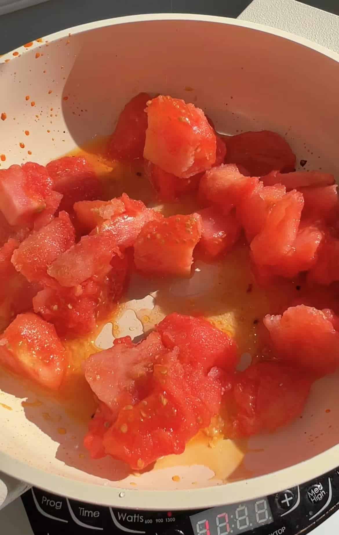 Tomato and Egg Noodles