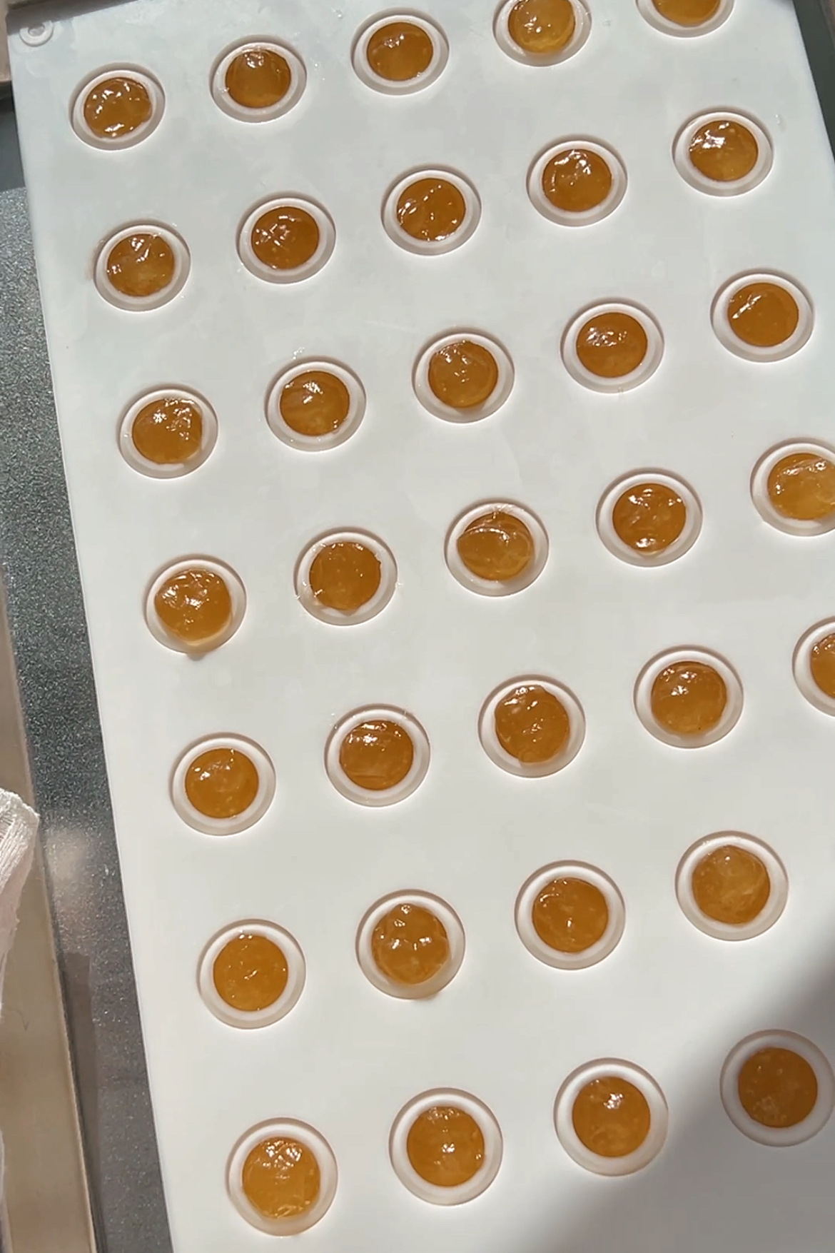 Grape Peelable Gummies
