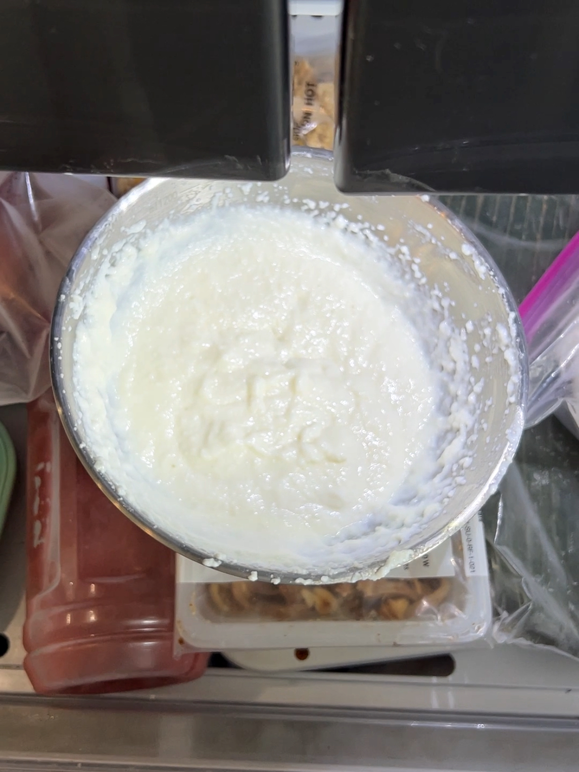 How to Make Heavy Cream with Milk and Gelatin