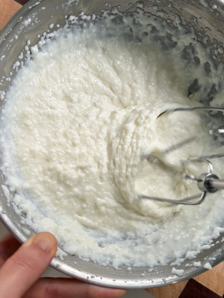 How to Make Heavy Cream with Milk and Gelatin