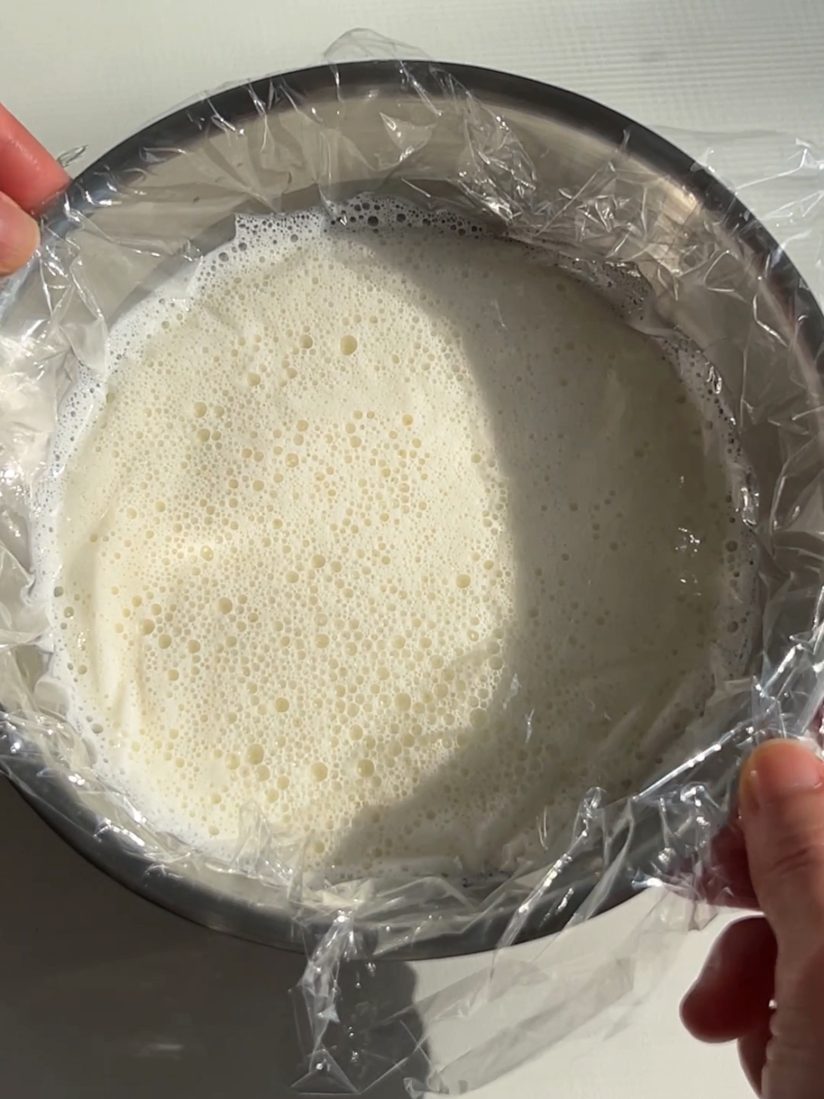 How to Make Heavy Cream with Milk and Gelatin