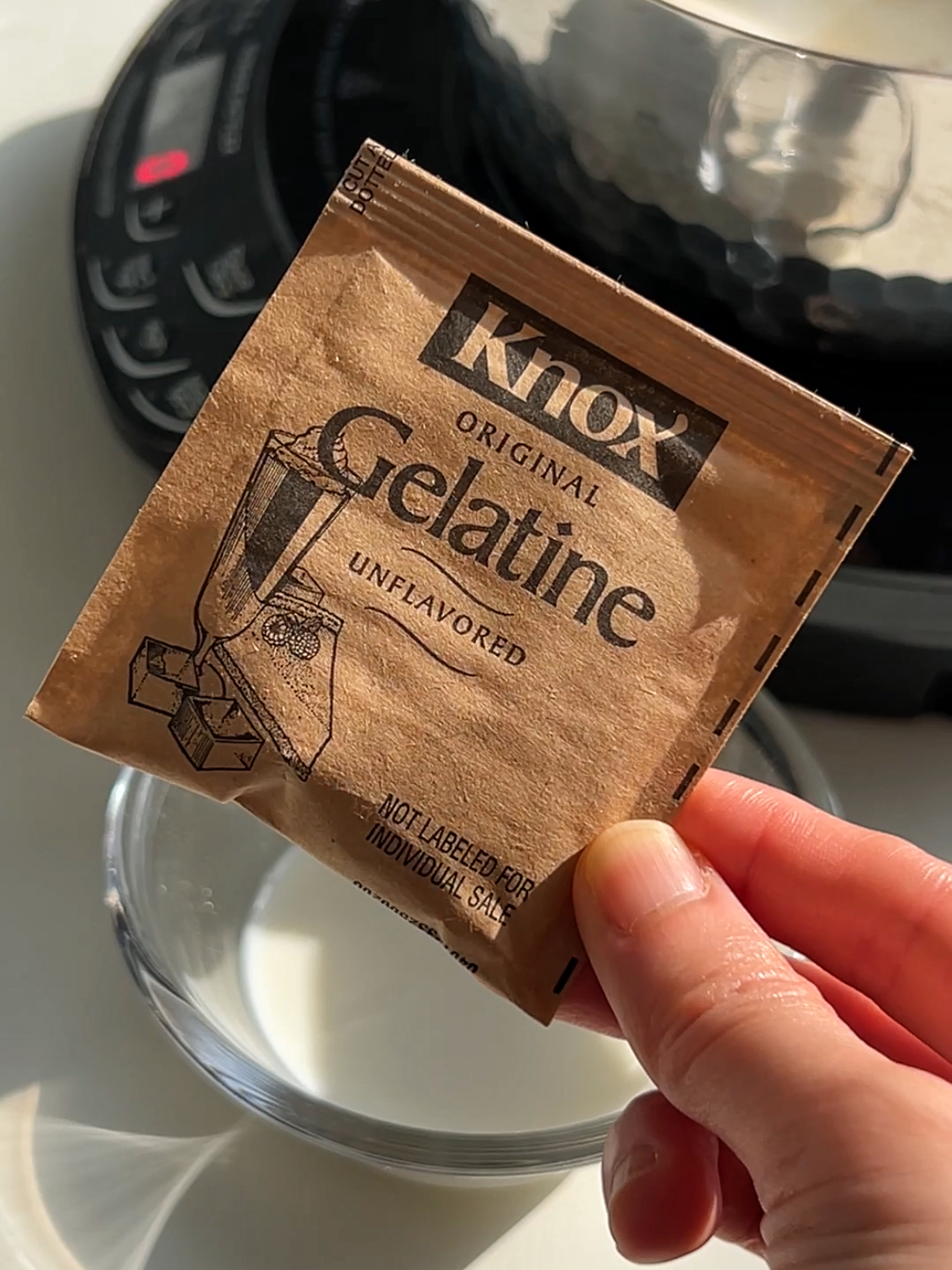 How to Make Heavy Cream with Milk and Gelatin