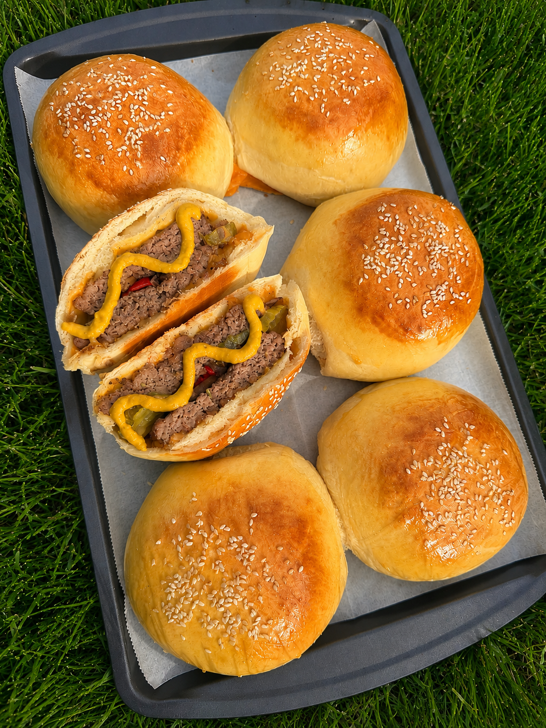 Closed Burger (with Homemade Burger Buns Recipe)