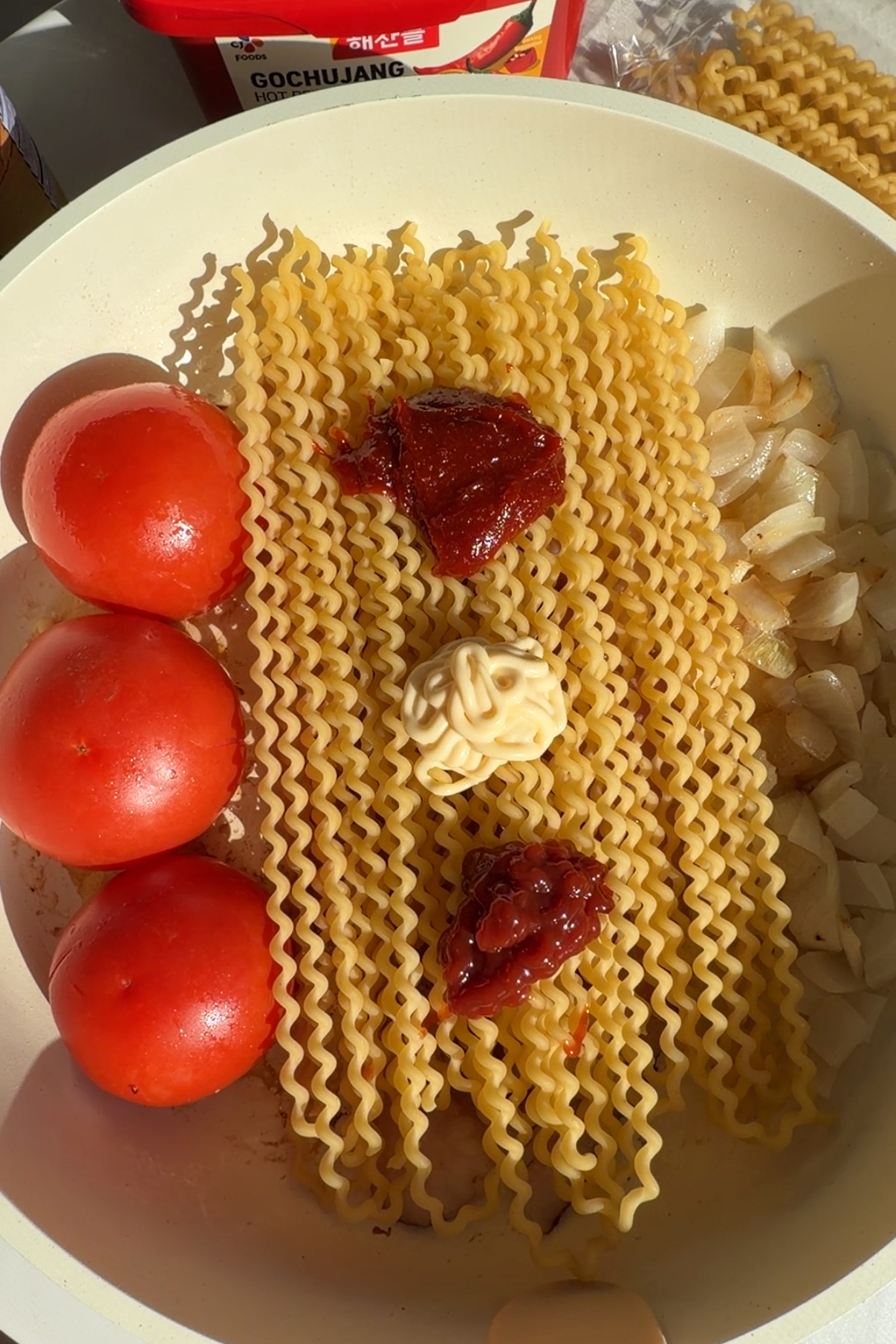 Gochujang Pasta (One Pot Spaghetti)
